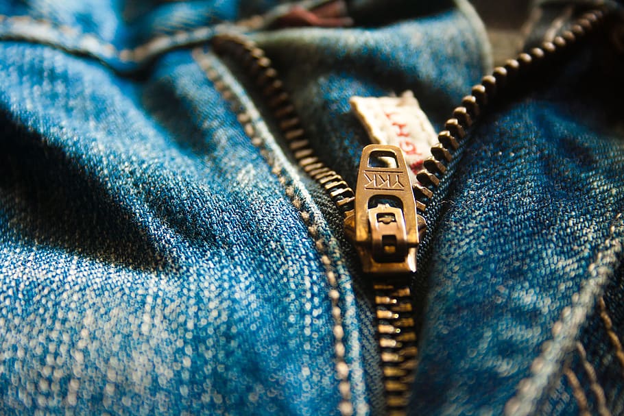 selektivní, zaostřovací fotografie, polootevřený, otrhaný, zip, džíny, denim, otevřeno, makro, zblízka, vybledlý