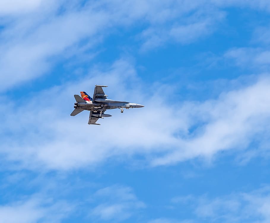 proud, stíhačka, raaf hornet, vojenských letadel, přistání, letiště