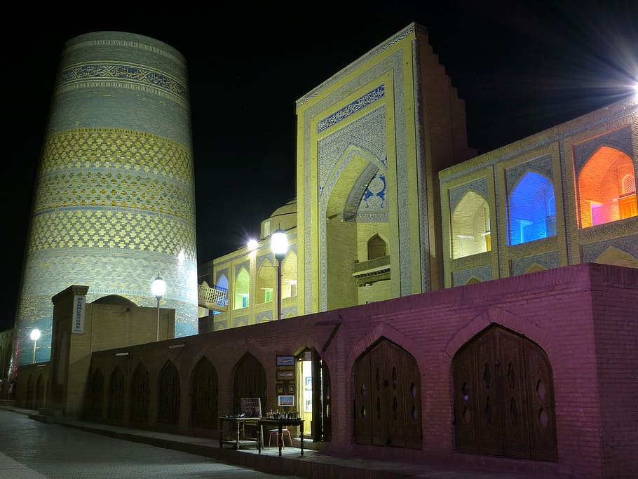 khiva, evening kalta minor, short minaret, lighting, colorful, mood, uzbekistan