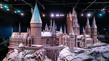 gray concrete castle, harry potter, warner bros, warner studio, harry potter studio, hogwarts, hogwarts castle, hogwarts diorama