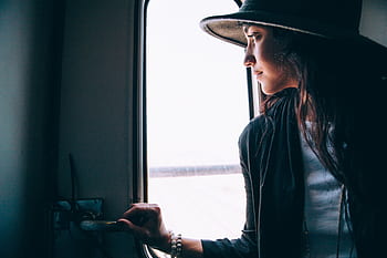 vrouw, op zoek, venster, persoon, dame, trein, vervoer-, reizen, hoed, mode