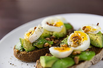 avocado, ristet brød, æg, mad / drikke, mad, sund og rask, friskhed, ingen mennesker, grøntsag, sund kost, gourmet