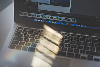 macbook pro zapnutý, pro, otočil, macbook, laptop, počítač, Procházet, výzkum, škola, studie, práce