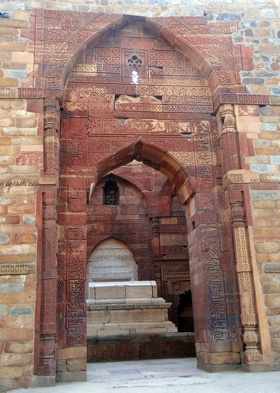qutab complex, arches, islamic monument, red sandstone, unesco world heritage site, delhi, monument, stonework, pillar, mughal, heritage