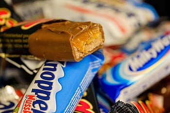 chocolate, candy bar, candy, sugar, sweet, nibble, delicious, treat, calories, diabetes, dickmacher