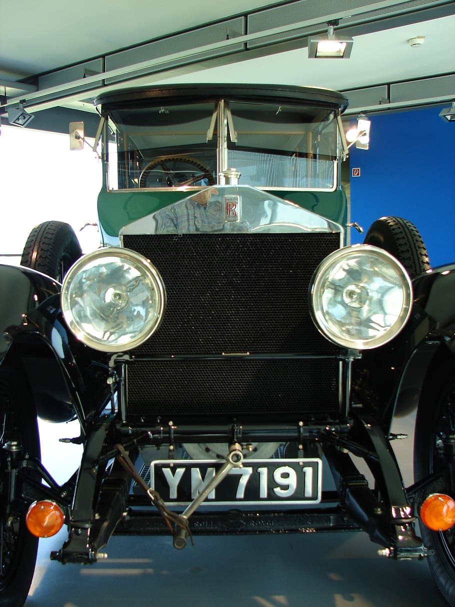 wolfsburg, automobilové město, muzeum, oldtimer