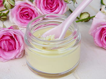 láhev z čirého skla, sklenka, lžíce, kosmetika, krém, růžový, péče o kůži, wellness, léčba, krása, éterické oleje
