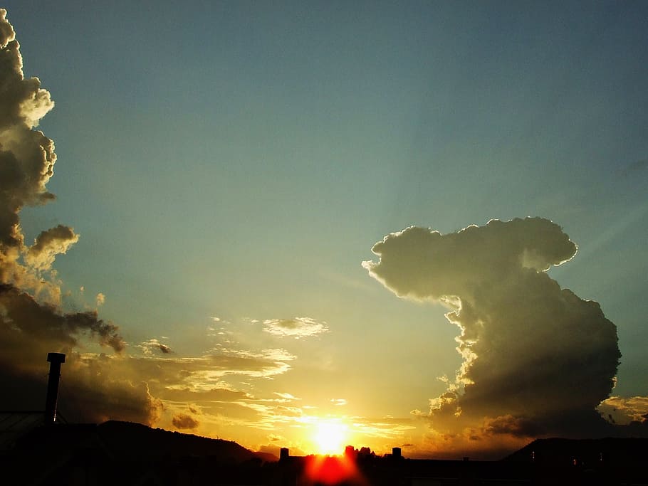 clouds, sun, sky, sunset, dawn, rays, blue, horizon, output sun, dark clouds, puestade sun