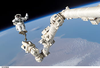 宇宙飛行士、 宇宙遊泳、 ISS、 アーム、 ツール、 スーツ、 パック、 テザー、 フローティング、 国際宇宙ステーション、 仕事