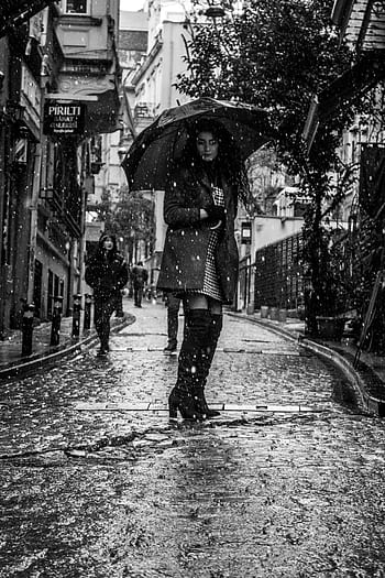 woman, girl, portre, umbrella, snows, istanbul, alone, street, black white