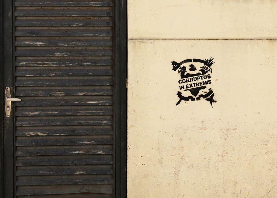 stencil, wall, urban art, campos dos goytacazes, door