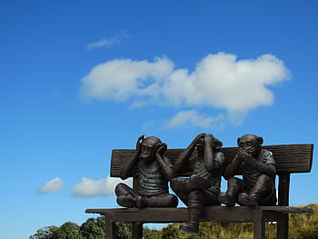 tre, saggio, scimmie, seduta, statue da banco, arte, scultura, statua, opera d'arte, metallo, figura