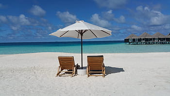 ombrellone, Due, adirondacks, di fronte, in direzione, mare, Maldive, vacanza, spiaggia, sole, estate