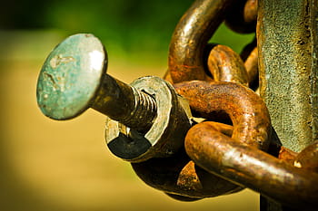 foto de close-up, elo da corrente de latão, parafuso, corrente, elo da cadeia, elos da corrente, ferro, metal, conexão, enferrujado, marrom
