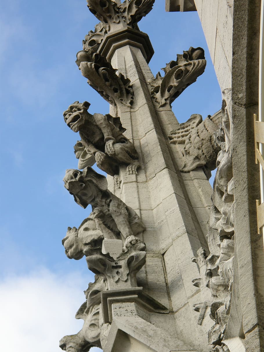 europe, monument, landmark, travel, tourism, architecture, building, famous, city, cityscape, gargoyle