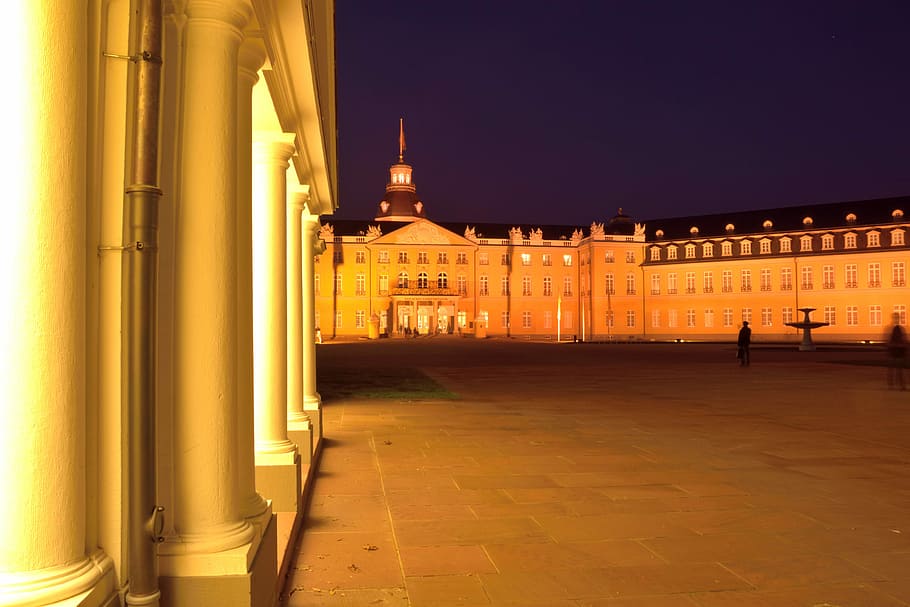 hrad, sloupovitý, modrá hodina, karlsruhe, abendstimmung, hradní osvětlení, noc, architektura, stavba, exteriér budovy, Dějiny