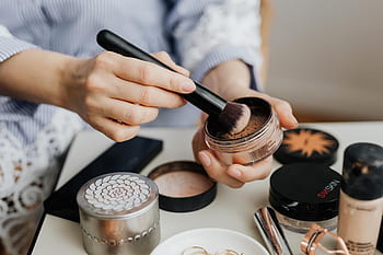 esenciales, cosméticos, belleza, base, glamour, maquillaje, pinceles