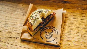 plátek pečiva, chléb, hamburger, jídlo, restaurace, stůl, gurmán, dřevo - materiál, svěžest, Svačina, snídaně