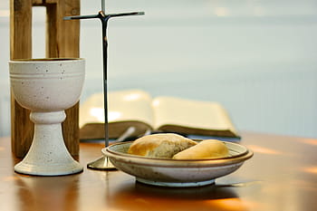 baked, pan, round, white, ceramic, bowl, last supper, worship, christian faith, christianity, faith