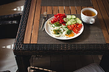 oeufs de petit déjeuner paléo, des légumes, à l'extérieur, paléo, petit déjeuner, des œufs, en bonne santé, aliments, repas, gourmet, dîner