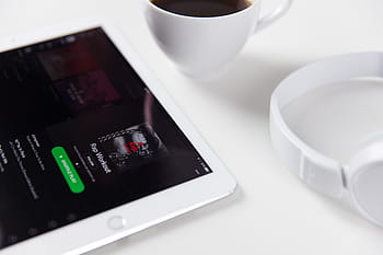 komputer typu tablet ipad, wzdłuż, słuchawki muzyczne, Kawa, biały, ipad, komputer typu tablet, muzyka, słuchawki, technologia, komputer
