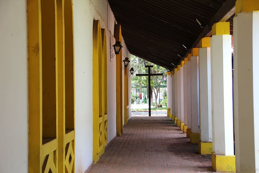 floor, away, colonial style hall, pasillo estilo colonial, san pedro del ycuamandyyu, architecture, cultures