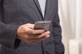 남자, 검은, 소송, 보유, htc, 하나, m8, m 8 스마트 폰, 전화, 변하기 쉬운, 전화 걸기