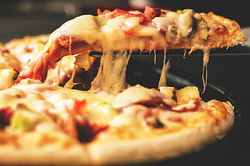 pizza se podává, pizza, jídlo pití, jídlo, pizzy, sýr, mozzarella, Fast Food, plátek, pečený, detail