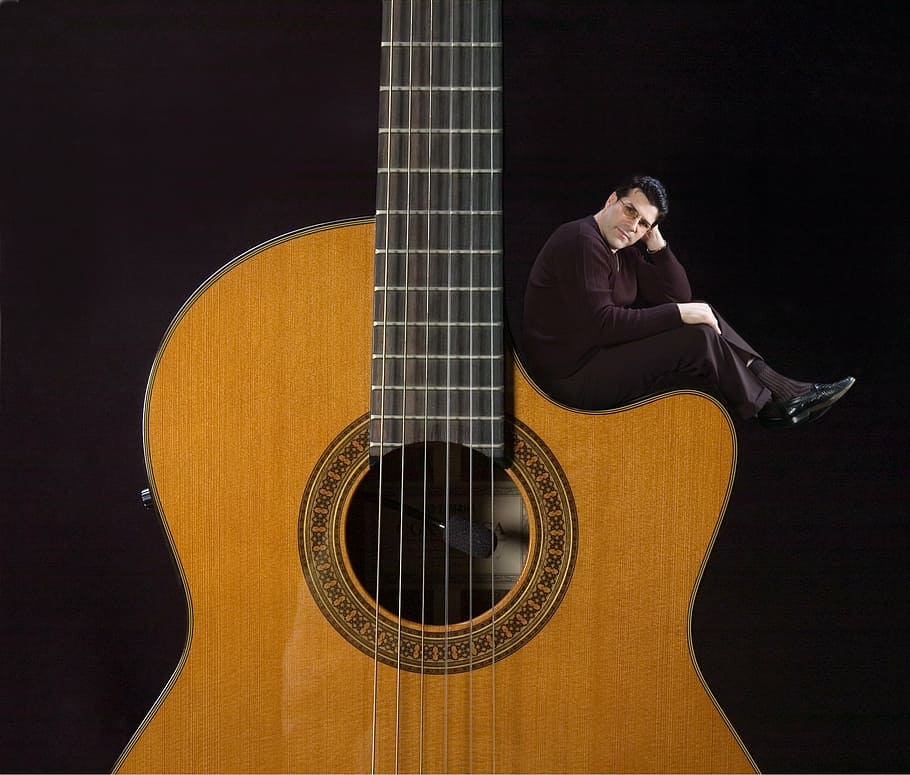jose angel navarro, κιθαρίστας, επαγγελματίας, σχεδιαστής γραφικών