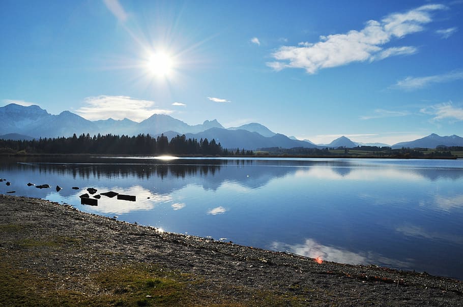 jezero forggensee, allgäu, bergsee