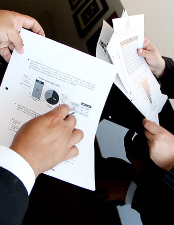 dois, pessoa, exploração, papel de impressora, consultor, escritório, negócios, finanças, economia, indicadores, dados