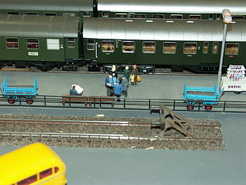 model railway, railway station, platform, buffer stop, rail, railway, train, passenger cars, pullman, baggage car, transportation