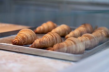 croissant, bread, display, table, baking