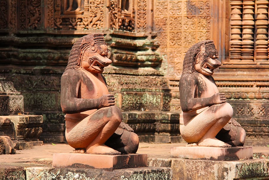 two brown statuettes, banteay srei, temple, travel, antique, old, beautiful, angkor wat, siem reap, cambodia, asia