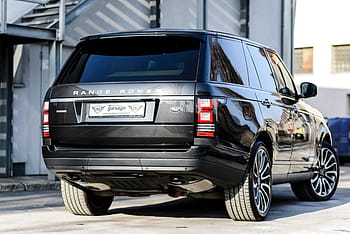 gray, land, rover, range, suv, parked, white, concrete, building, range rover, car