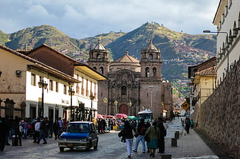 Cusco, Peru, streets, people, pedestrians, sidewalk, cobblestone, buildings, architecture, city, town