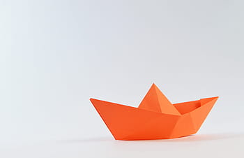 oranžová loď origami, loď, papír, hračka, oranžový, bílý, hrát si, miniaturní, papírová lodička, jeden objekt, tvaru trojúhelníku