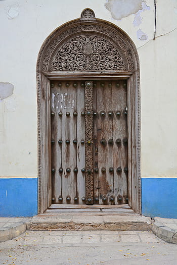 door, wooden door, zanzibar, africa, stone town, tanzania, culture, ornament, decoration, arabic, swahili