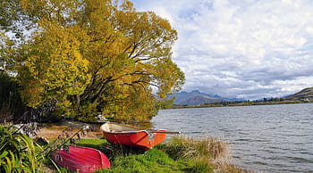 Lake Hayes, Otago, NZ, two, jon, boats, grass