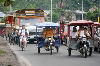 Traffic, Avenue, Iquitos, Peru, Abelardo Quiñonez Avenue, bicycles, cars, photos, public domain, transportation, rickshaw