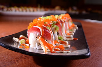 japonské sushi, čerstvé sushi, japonské jídlo, dekorativní jídlo