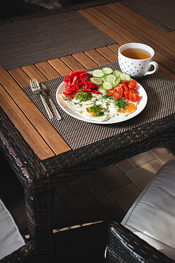 oeufs de petit déjeuner paléo, des légumes, à l'extérieur, paléo, petit déjeuner, des œufs, en bonne santé, aliments, repas, assiette, gourmet