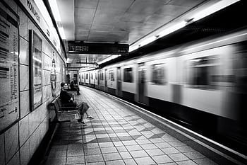woman, waits, platform, train, arrives, london, underground, London Underground, people, subway, transportation