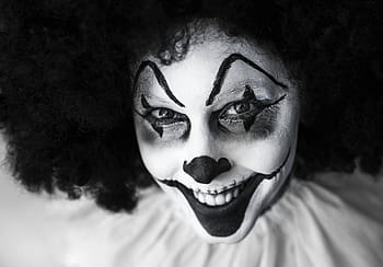 grayscale clown photo, clown, creepy, grinning, facepaint