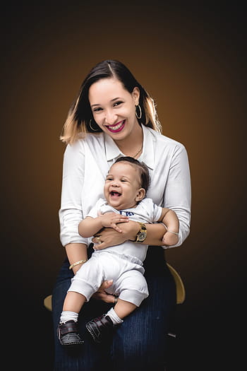 matka a dítě, mami, dítě, smějící se, alegre, šťastný, omar medina filmů, studio, Dominikánská republika, šťastná rodina, bebe