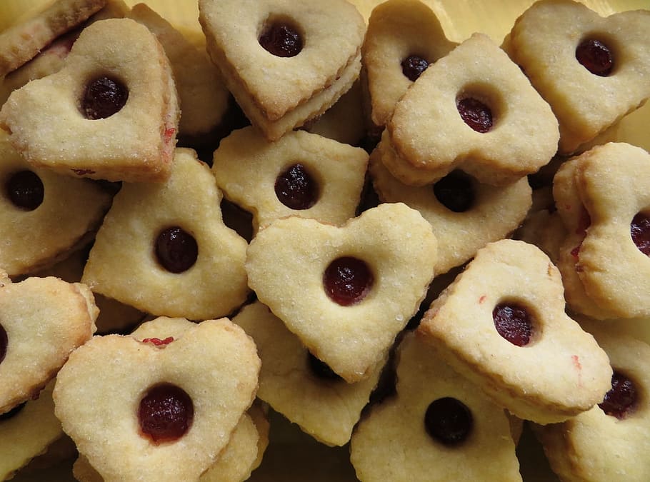 heart-shape cookies, cookies, christmas, biscuits, sweets, baked, cookie, food, holiday, sweet, dessert