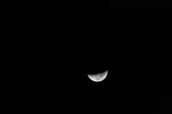 oscuro, cielo, noche, luna, creciente, lunar, espacio, luz de la luna, astronomía, fondo negro, color negro