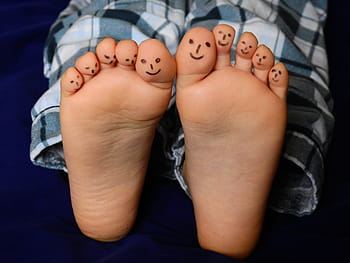 human, feet, smiley drawings, smiley, drawings, ten, barefoot, child, boy, skin, pajamas