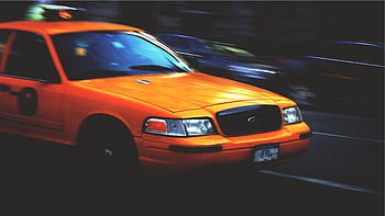 selektivní, zaostřovací fotografie, žlutá, ford crown victoria, beton, silnice, oranžový, brod, auto, zrychlení, taxi