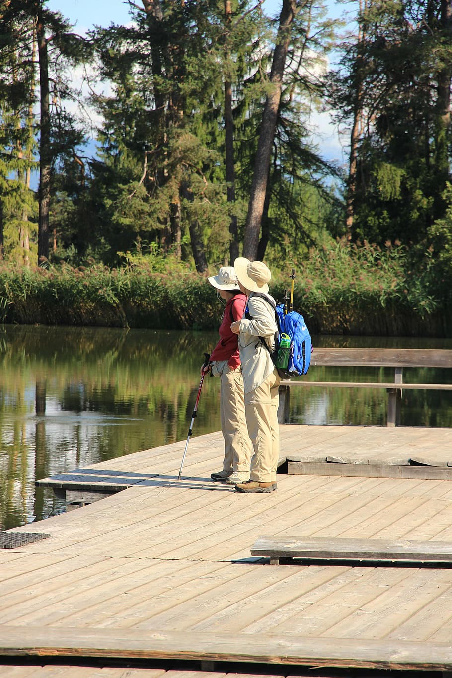 tourists, wanderer, mountain walker, tourism, lake, break, viewing, watch, backpack, sun hat, nature